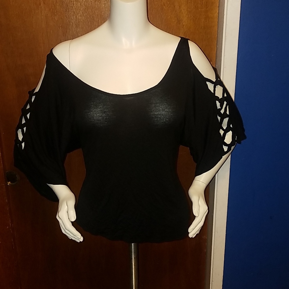 Criss-cross Sleeves Crop Top